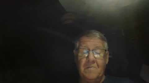 Snapshot of bigbeerdrinker1 chatting on November 24, 4:12 am bigbeerdrinker online show from November 24, 4:12 am