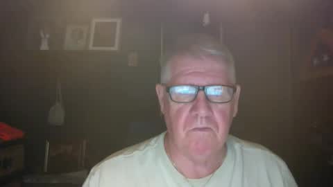 Snapshot of bigbeerdrinker1 chatting on November 28, 5:21 am bigbeerdrinker online show from November 28, 5:21 am