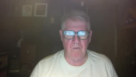 Snapshot of bigbeerdrinker1 chatting on March 13, 4:19 am bigbeerdrinker online show from March 13, 4:19 am