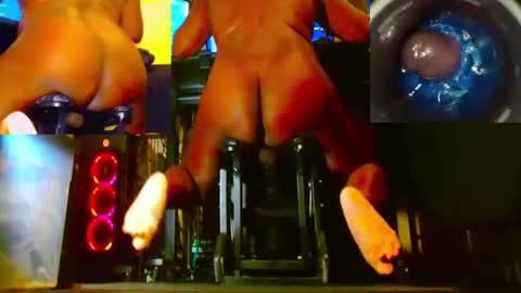 Snapshot of bigblackbitchboy chatting on January 8, 5:48 pm your filthy fuck pig online show from January 8, 5:48 pm