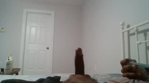 Snapshot of bigblackdaddy333 chatting on July 22, 12:24 am bigblackdaddy333 online show from July 22, 12:24 am