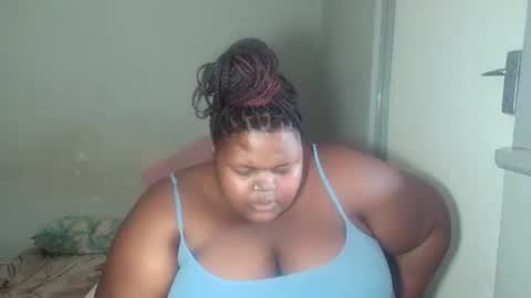 Snapshot of bigblackmamma chatting on February 21, 8:18 am Natasha online show from February 21, 8:18 am
