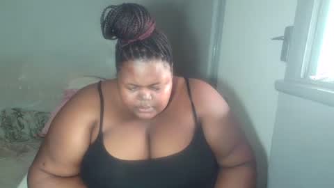 Snapshot of bigblackmamma chatting on February 26, 9:21 am Natasha online show from February 26, 9:21 am