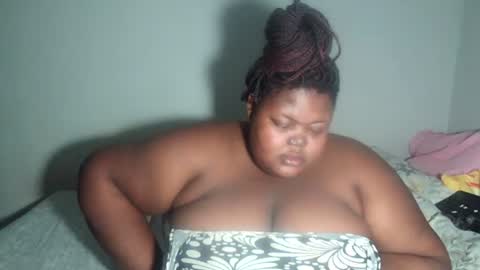 Snapshot of bigblackmamma chatting on March 9, 4:44 pm Natasha online show from March 9, 4:44 pm
