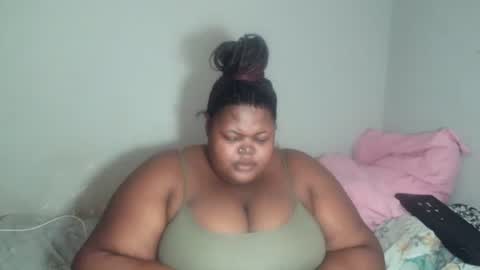 Snapshot of bigblackmamma chatting on March 10, 8:37 am Natasha online show from March 10, 8:37 am