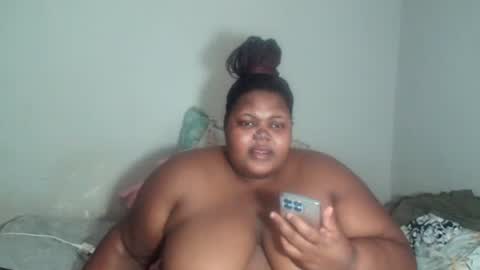 Snapshot of bigblackmamma chatting on March 10, 11:42 am Natasha online show from March 10, 11:42 am