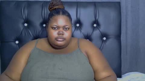 Snapshot of bigblackmamma chatting on September 15, 9:59 pm Natasha online show from September 15, 9:59 pm