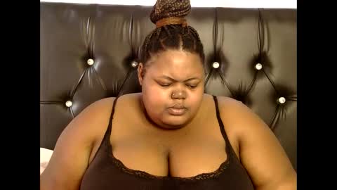 Snapshot of bigblackmamma chatting on September 17, 11:34 am Natasha online show from September 17, 11:34 am