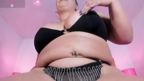 Snapshot of bigboobsastrid chatting on July 17, 11:20 pm Im astrid online show from July 17, 11:20 pm