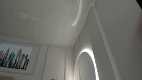   online show from February 5, 10:09 am