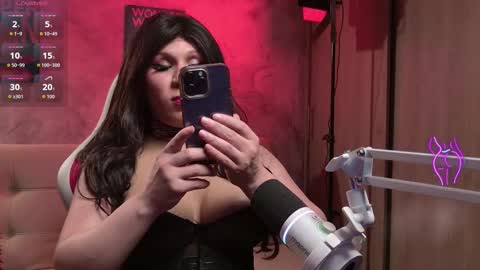 kyra Moor online show from February 1, 2:10 am