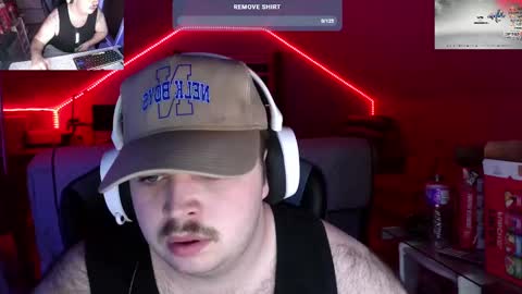 Snapshot of bigboyballen chatting on October 8, 2:53 am BigBoyBallen online show from October 8, 2:53 am