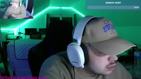 Snapshot of bigboyballen chatting on October 9, 11:47 pm BigBoyBallen online show from October 9, 11:47 pm