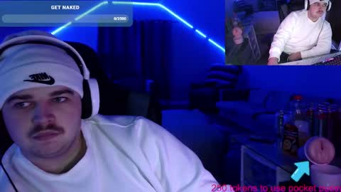 Snapshot of bigboyballen chatting on October 23, 11:24 pm BigBoyBallen online show from October 23, 11:24 pm