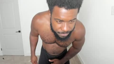 Snapshot of bigc_305 chatting on June 27, 7:35 am bigc_305 online show from June 27, 7:35 am