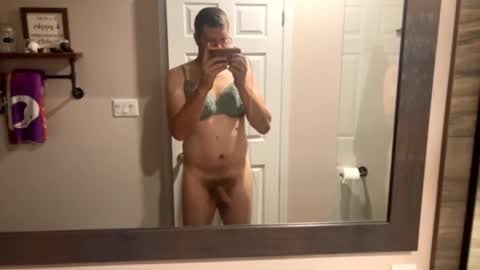 Snapshot of bigcam3cummins chatting on December 14, 2:23 am bigcam3cummins online show from December 14, 2:23 am