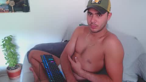 Snapshot of bigcock2815 chatting on May 11, 5:10 pm Isaac online show from May 11, 5:10 pm