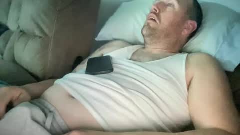 Snapshot of bigcocksuckingslut chatting on December 22, 6:59 pm bigcocksuckingslut online show from December 22, 6:59 pm