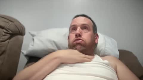 Snapshot of bigcocksuckingslut chatting on January 9, 2:01 am bigcocksuckingslut online show from January 9, 2:01 am