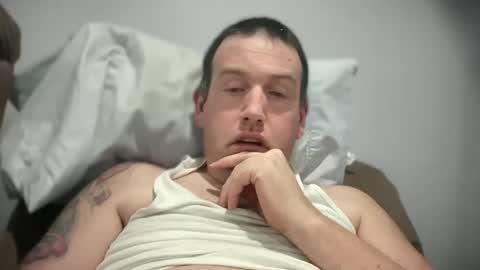 Snapshot of bigcocksuckingslut chatting on January 25, 1:43 am bigcocksuckingslut online show from January 25, 1:43 am