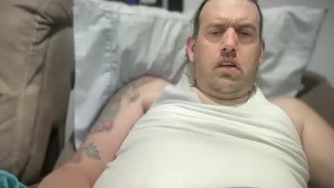 Snapshot of bigcocksuckingslut chatting on March 9, 1:56 am bigcocksuckingslut online show from March 9, 1:56 am