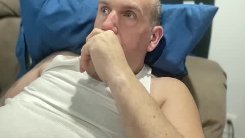 bigcocksuckingslut online show from February 9, 1:31 am