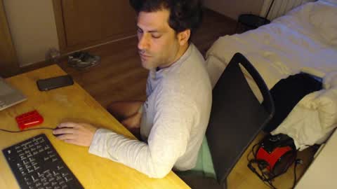 Snapshot of bigcok35spain chatting on April 5, 6:49 pm bigcok35spain online show from April 5, 6:49 pm