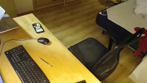 Snapshot of bigcok35spain chatting on April 16, 9:39 pm bigcok35spain online show from April 16, 9:39 pm