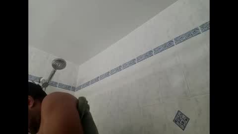 Snapshot of bigcumcanada chatting on December 4, 8:40 pm bg online show from December 4, 8:40 pm