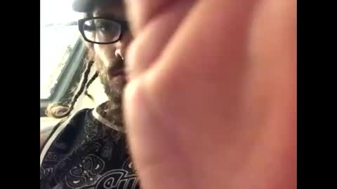 Snapshot of bigdaddy1231995 chatting on September 21, 5:09 am BigDaddykodack online show from September 21, 5:09 am