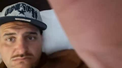 Snapshot of bigdaddy6969700 chatting on March 1, 11:01 am Bigdaddy69 online show from March 1, 11:01 am