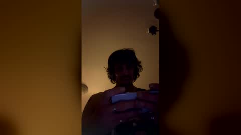 Snapshot of bigdaddydee89 chatting on February 24, 10:35 am bigdaddydee89 online show from February 24, 10:35 am