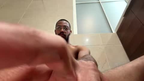 Snapshot of bigdaddyking650 chatting on May 29, 10:24 am bigdaddyking650 online show from May 29, 10:24 am