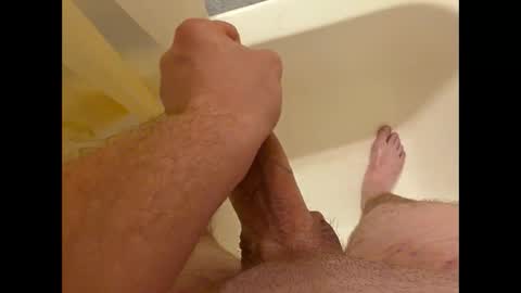 Snapshot of bigdick425283 chatting on April 18, 9:37 pm bigdick425283 online show from April 18, 9:37 pm