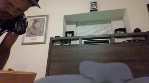 Snapshot of bigdickdaddy3200798456 chatting on December 21, 5:14 am bigdickdaddy3200798456 online show from December 21, 5:14 am