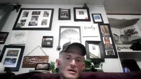 Snapshot of bigdickdawg90 chatting on May 29, 12:03 pm bigdickdawg90 online show from May 29, 12:03 pm