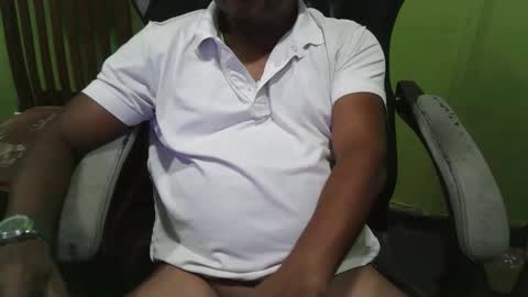 Snapshot of bigdickguyaux chatting on February 23, 4:37 pm bigdickguyaux online show from February 23, 4:37 pm