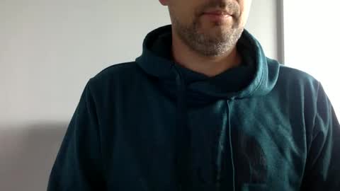 Snapshot of bigdickshowoff9877 chatting on September 25, 3:27 pm Bigdickshowoff9877 online show from September 25, 3:27 pm