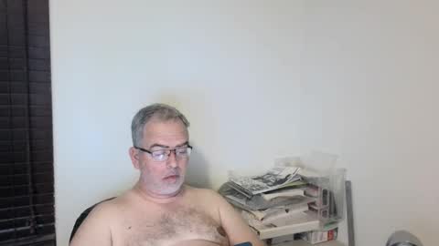 Snapshot of bigdylan17 chatting on March 10, 5:00 am Dylan 56 Taleah 53 online show from March 10, 5:00 am