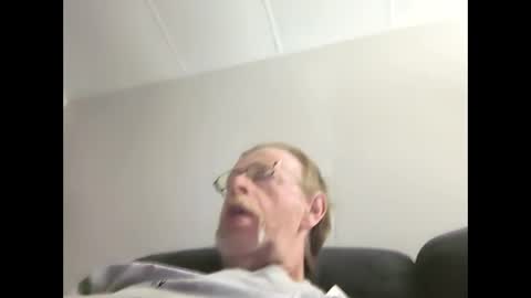 Snapshot of bigelectricrod chatting on September 11, 10:04 am bigelectricrod online show from September 11, 10:04 am