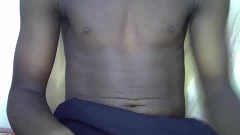 Snapshot of bigfeet9999 chatting on December 16, 12:27 pm Ask in pvt online show from December 16, 12:27 pm