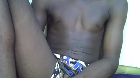 Snapshot of bigfeet9999 chatting on December 24, 11:44 pm Ask in pvt online show from December 24, 11:44 pm