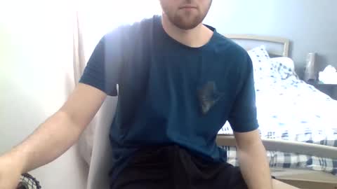Snapshot of biggbaguette1 chatting on March 1, 1:46 pm biggbaguette1 online show from March 1, 1:46 pm