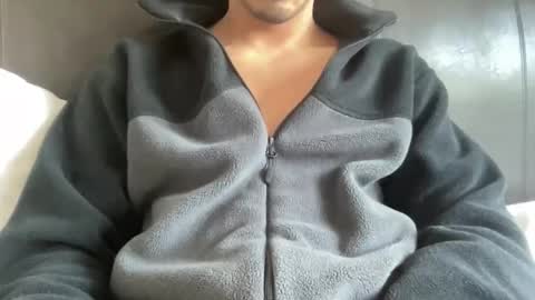 Snapshot of biggbrown12 chatting on May 13, 11:29 am bigbrown online show from May 13, 11:29 am