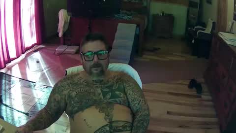 biggdaddy4206913 online show from February 2, 10:52 pm