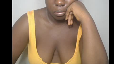Snapshot of biggybudy chatting on March 31, 9:43 am biggybudy online show from March 31, 9:43 am