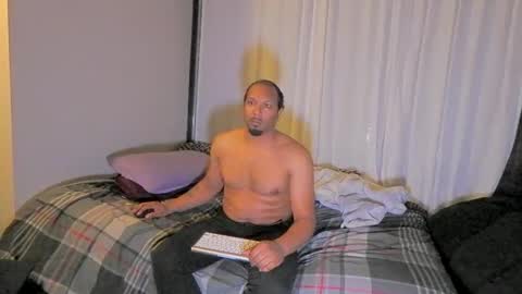 Snapshot of bighardcock989 chatting on January 12, 7:32 am bighardcock989 online show from January 12, 7:32 am