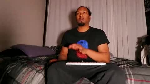 Snapshot of bighardcock989 chatting on January 26, 11:50 am bighardcock989 online show from January 26, 11:50 am