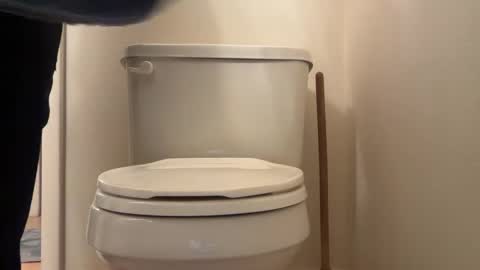 Snapshot of bigheadaddy90 chatting on November 25, 4:07 pm Daniel Noelia online show from November 25, 4:07 pm