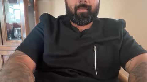 Snapshot of bigheadaddy90 chatting on March 2, 9:32 pm Daniel Noelia online show from March 2, 9:32 pm